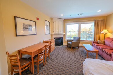 226 QII Jackson Gore Inn unit 226 QII, Ludlow, VT 05149 - photo 6