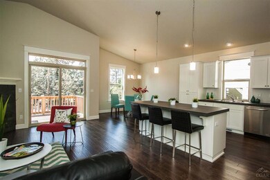 61089 Ruby Peak Ln, Bend, OR 97702 - photo 5