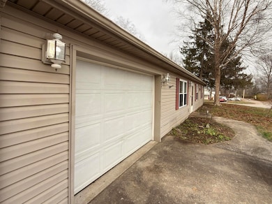 551 Old Peacock Rd, Paris, KY 40361 - photo 7