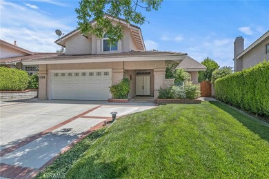 22572 Tulip Ct, Santa Clarita, CA 91390 - photo 2
