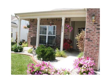 2836 Limber Pine Dr, Whiteland, IN 46184 - photo 2