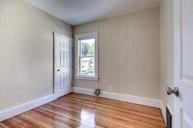 572 Ashmont St unit 3, Dorchester, MA 02122 - photo 4