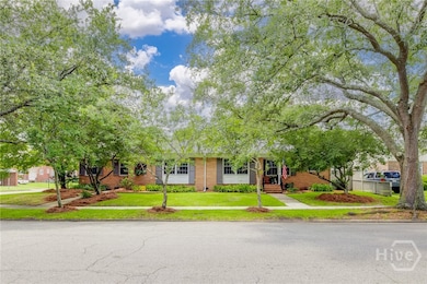 533 E 52nd St, Savannah, GA 31405 - photo 2