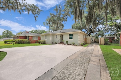 1443 E 38th St, Savannah, GA 31404 - photo 3