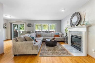 752 Kensington Blvd, Dekalb, IL 60115 - photo 7