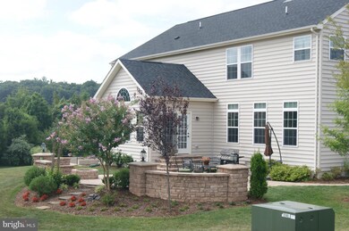 7484 Edington Dr, Warrenton, VA 20187 - photo 2