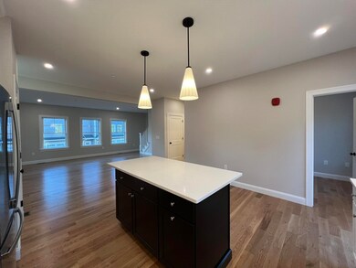 24 Juniper Ln, Portsmouth, NH 03801 - photo 4