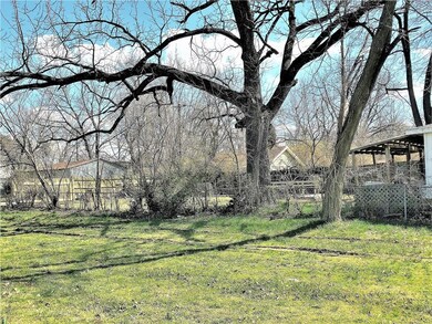 737 N 4th St, Rogers, AR 72756 - photo 4