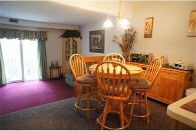 122 Tall Oaks Dr unit D, South Weymouth, MA 02190 - photo 6