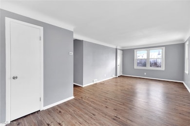 4666 E 86th St, Garfield Heights, OH 44125 - photo 6