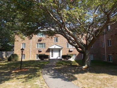 307 W Main St unit 8, Hyannis, MA 02601 - photo 2