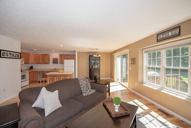 7 Meditation Ln, Lancaster, MA 01523 - photo 5