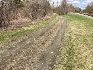 Gravel road/driveway