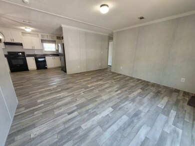 12130 S US Highway 41 unit 202, Gibsonton, FL 33534 - photo 3