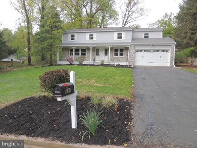 110 Laurel Ln, Pottstown, PA 19465 - photo 3