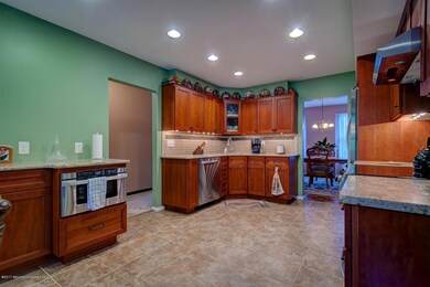 10 Fairway Ct Wrightstown NJ-large-016-1