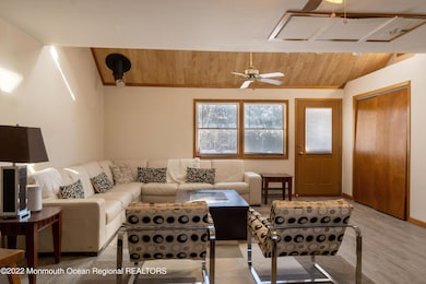 243 Woodcrest Rd unit ANNUAL, Oakhurst, NJ 07755 - photo 3