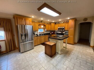 230 20th St, Dunbar, WV 25064 - photo 5