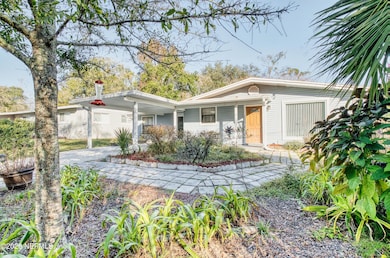 6833 Snow White Dr, Jacksonville, FL 32210 - photo 5