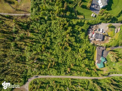 000 Hideaway Trail, Anchorage, AK 99507