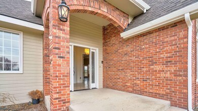 51MaplewayRdExteriorEdits-005