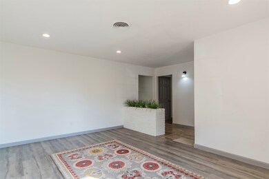 10818 Seneca St, Houston, TX 77016 - photo 5