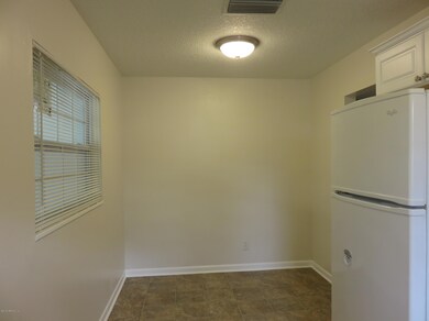 5421 Moret Dr E, Jacksonville, FL 32244 - photo 3