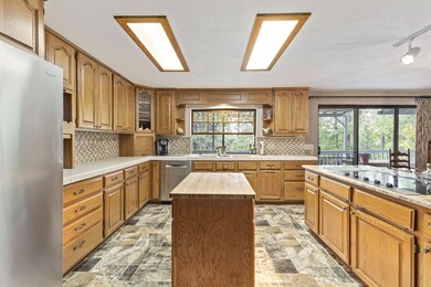 26-web-or-mls-386-greentree-loop