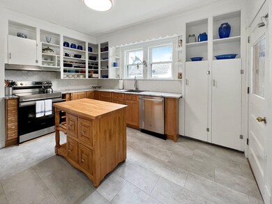 143 N Main St, West Lebanon, NH 03784 - photo 3