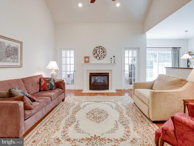 8619 Vast Rose Dr, Columbia, MD 21045 - photo 4