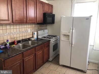 844 Mulberry St, Reading, PA 19604 - photo 5