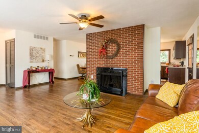 337 Ellerton S, Laurel, MD 20724 - photo 5