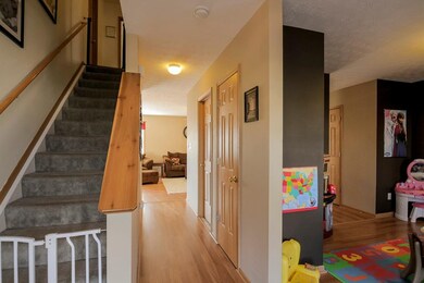 10205 Red Clover Ct, Louisville, KY 40228 - photo 3