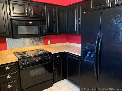 Kitchen Refrigerator stays