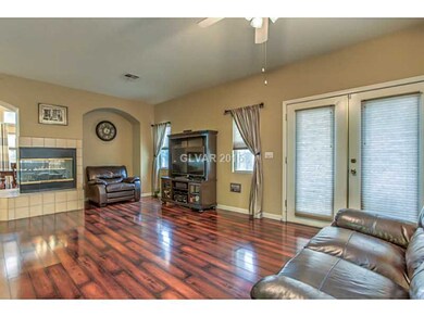 Family Room. Large Family Room