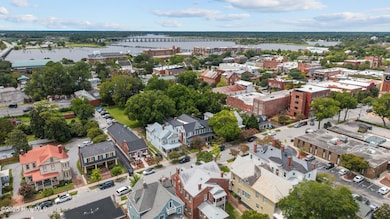 215 Pollock St, New Bern, NC 28560 - photo 6