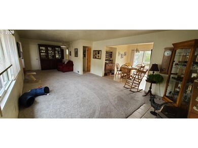 29440 Cypress Ct, Gold Beach, OR 97444 - photo 7