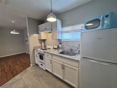 108 Neyland St unit A, Houston, TX 77022 - photo 3