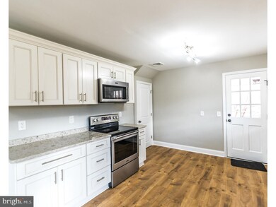 521 Loch Alsh Ave unit 21, Ambler, PA 19002 - photo 6