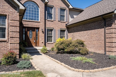 6038 Pebble Creek Dr, Floyds Knobs, IN 47119 - photo 3