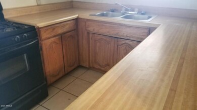 1422 10th kitchen counter tops