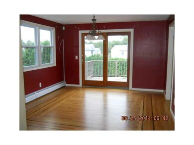 54 Sycamore Dr, Cranston, RI 02921 - photo 4