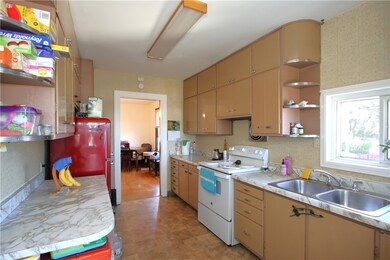 303 3rd St, East Mc Keesport, PA 15035 - photo 5