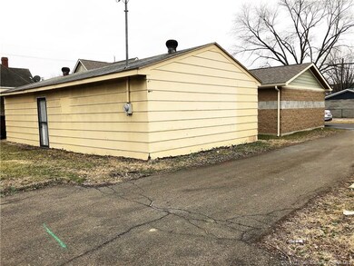 1496 State St, New Albany, IN 47150 - photo 3