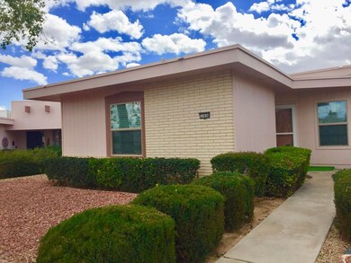 17434 N Boswell Blvd, Sun City, AZ 85373 - photo 2