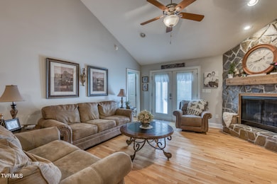 18486 Spoon Gap Rd-6