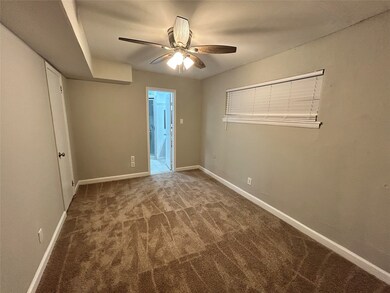1412 Hawthorne St unit 4, Houston, TX 77006 - photo 6