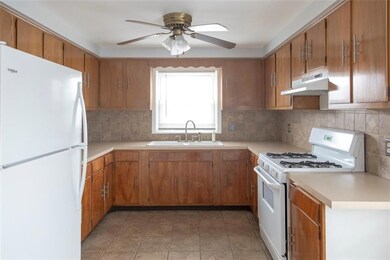 98 Gloucester St unit 2, Providence, RI 02908 - photo 2