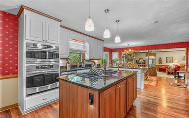 Microwave is also convection oven so ample oven sp