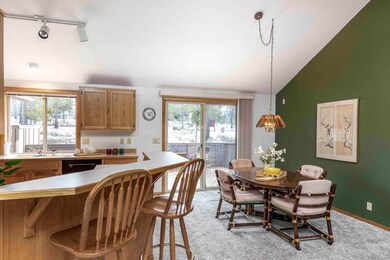 57822 Mount Adams Ln unit 4, Sunriver, OR 97707 - photo 6